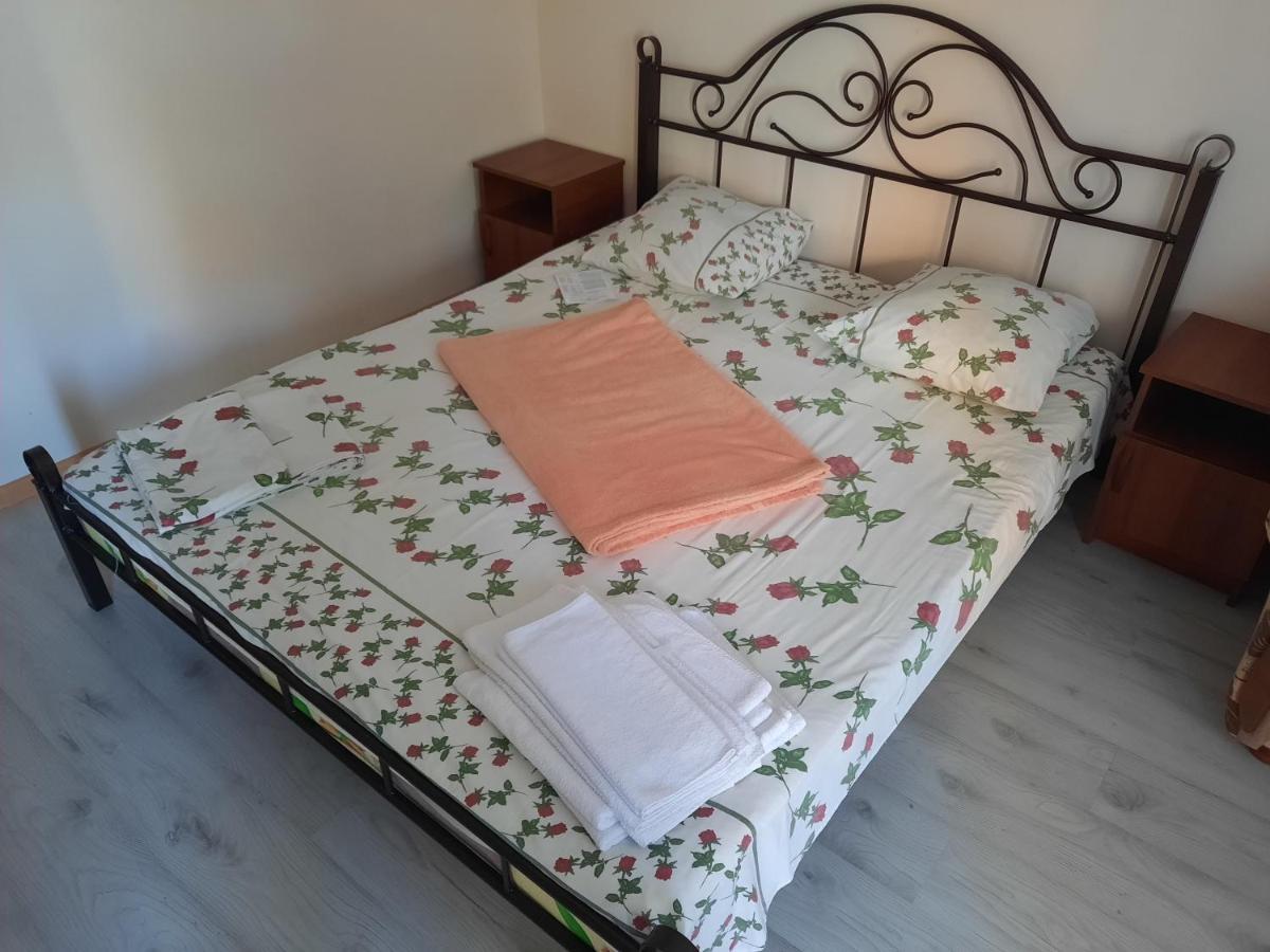 Hotel Pshada Pizunda Bagian luar foto