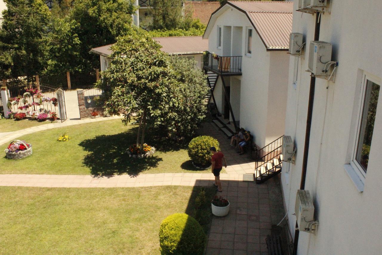 Hotel Pshada Pizunda Bagian luar foto