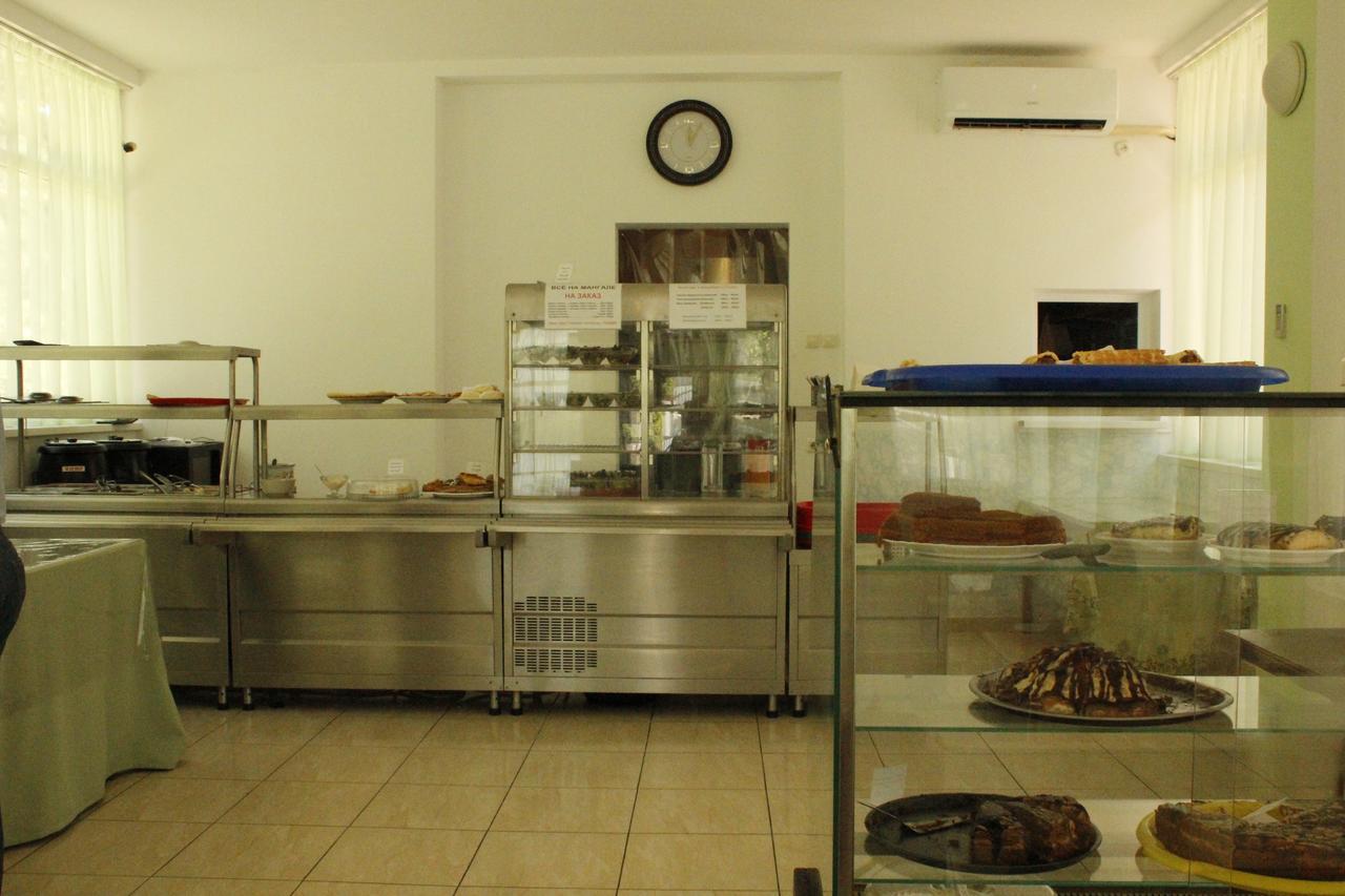 Hotel Pshada Pizunda Bagian luar foto