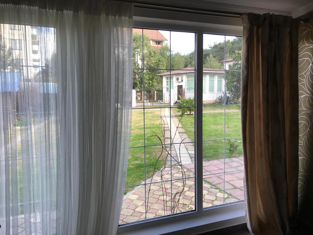Hotel Pshada Pizunda Bagian luar foto