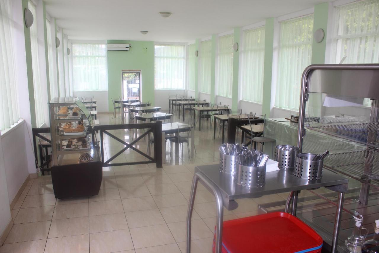 Hotel Pshada Pizunda Bagian luar foto