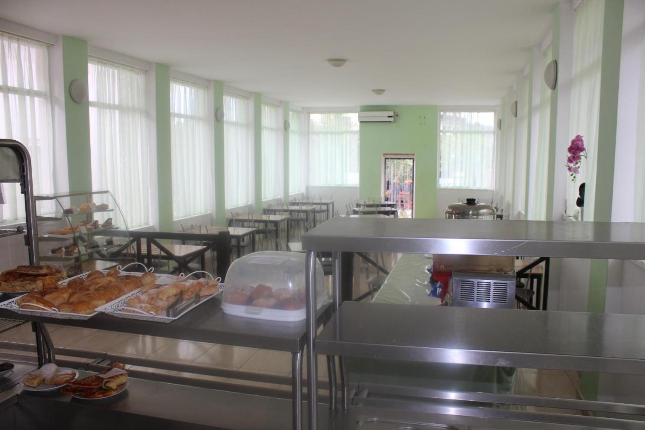 Hotel Pshada Pizunda Bagian luar foto